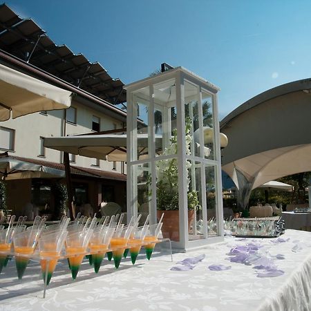 Hotel 2 Magnolie Piancogno Ngoại thất bức ảnh